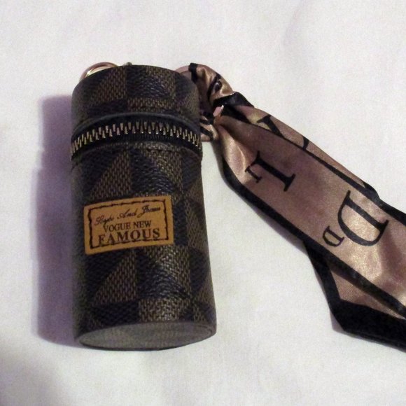 NWOT UNBRANDED Keychain Purse Fob Brown - Picture 7 of 7